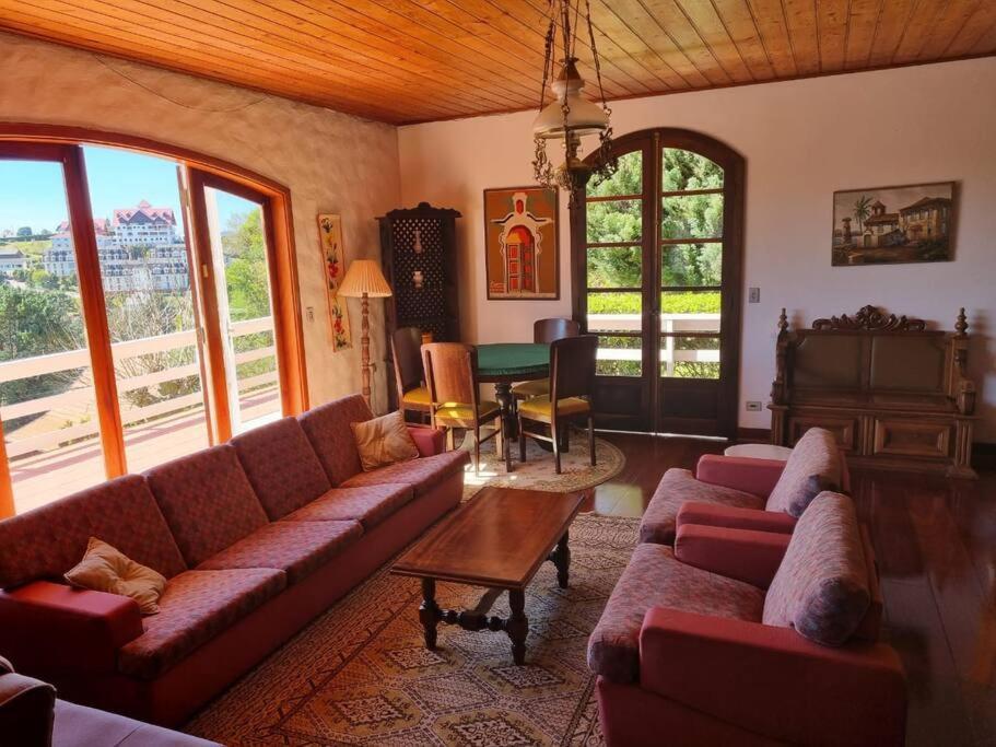 Casa de Férias Alto Do Capivari - Gramado E Vista Espetacular Campos do Jordão