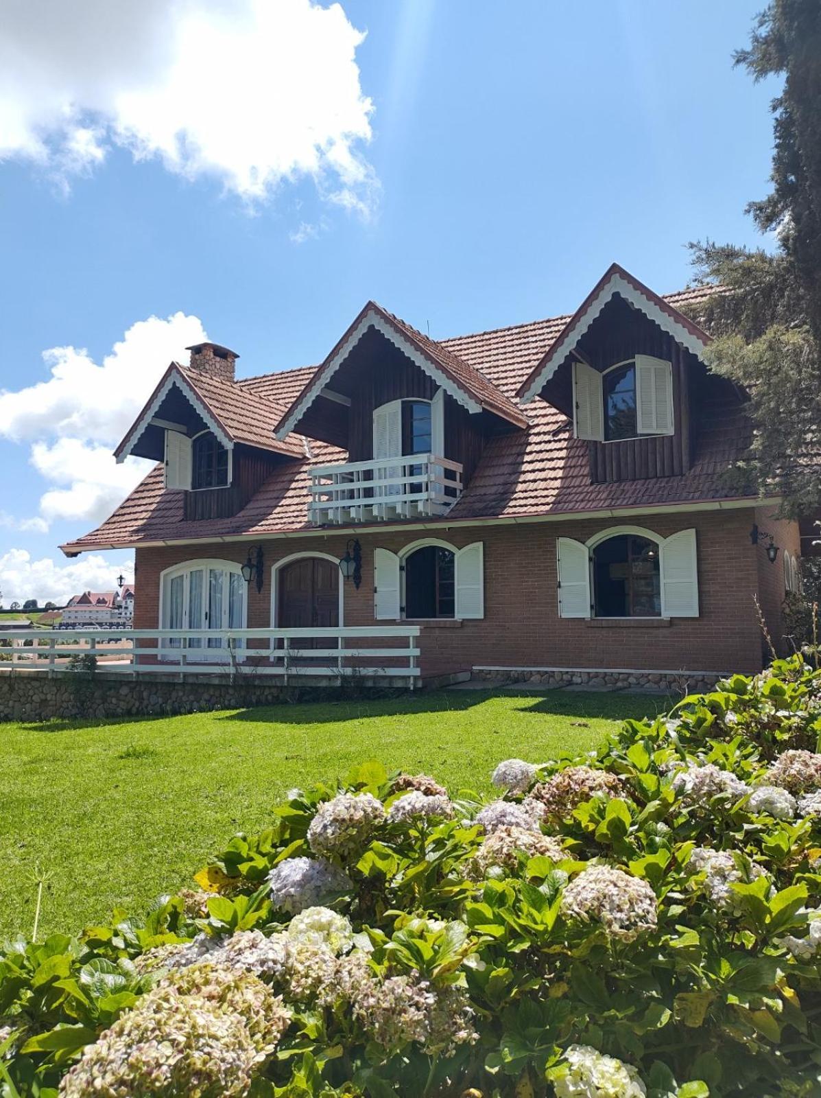 Casa de Férias Alto Do Capivari - Gramado E Vista Espetacular Campos do Jordão